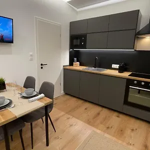  Apartment Sipsix - Modern 2 Bedroom Newly Renovated Flat With Ac In Centre Hungary